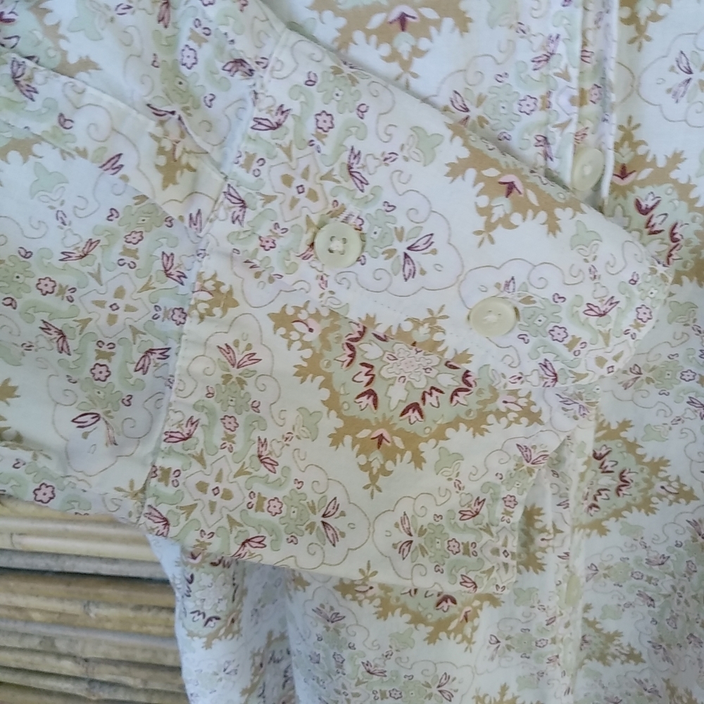 Old Navy L Royal Floral Gold Berry Collared Long Sleeved Cotton Top Workwear - Picture 2 of 8